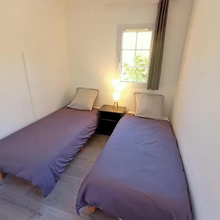 Maison Au Milieu Des Pins Entre Golf Et Prázdninový dům